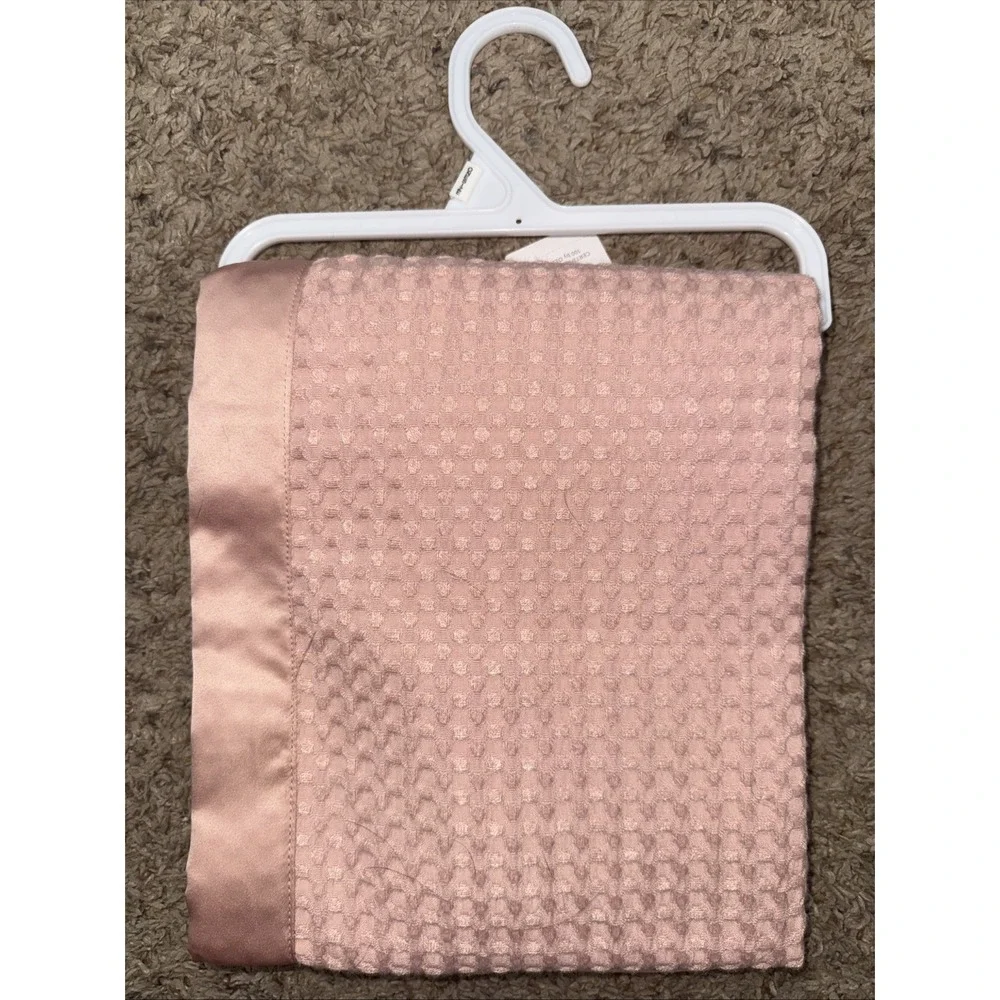 Carter's Thermal Waffle Weave Woven Baby Blanket Satin Trim 30x40